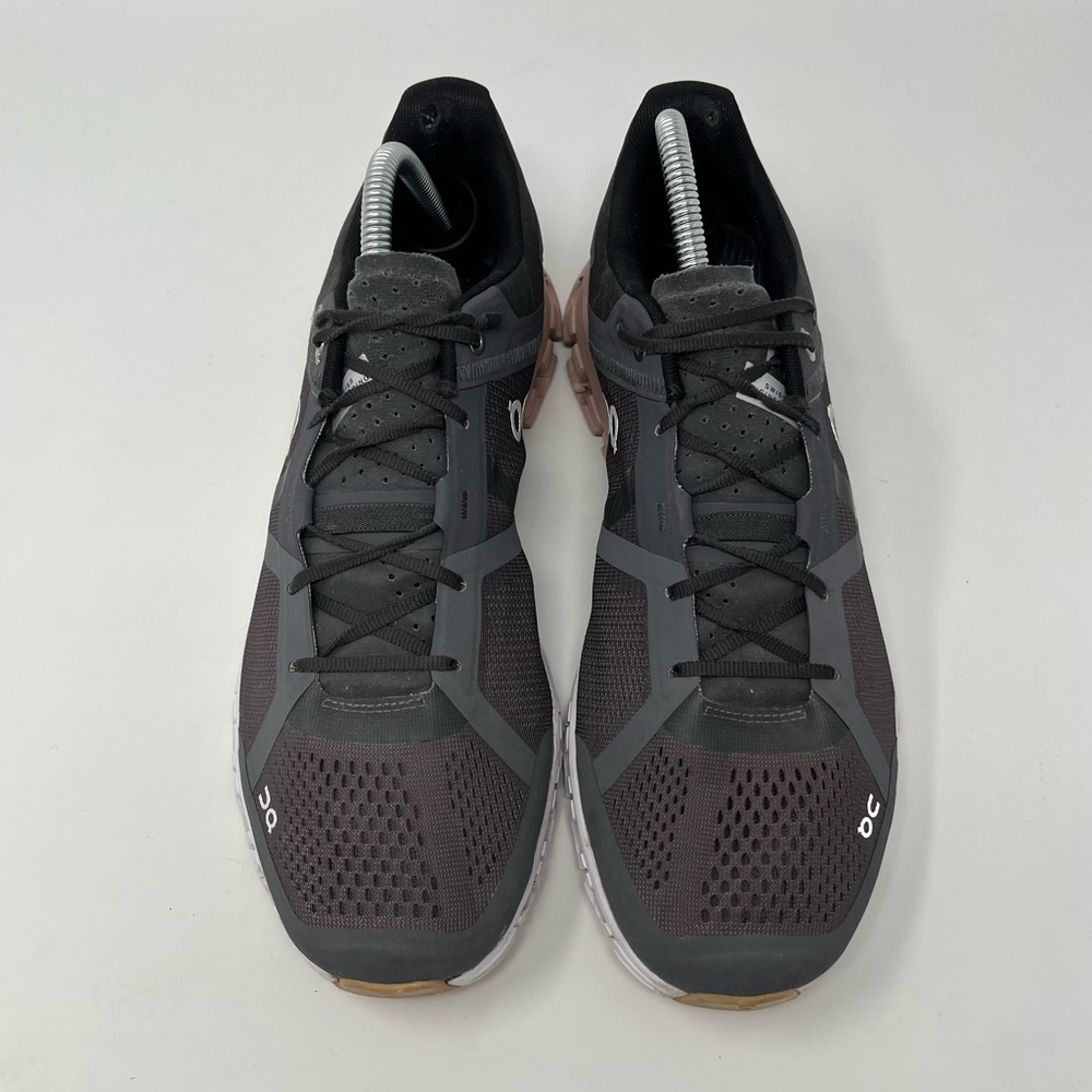 On Cloudflow Women’s Running Sneaker Charcoal Black Size 10.5